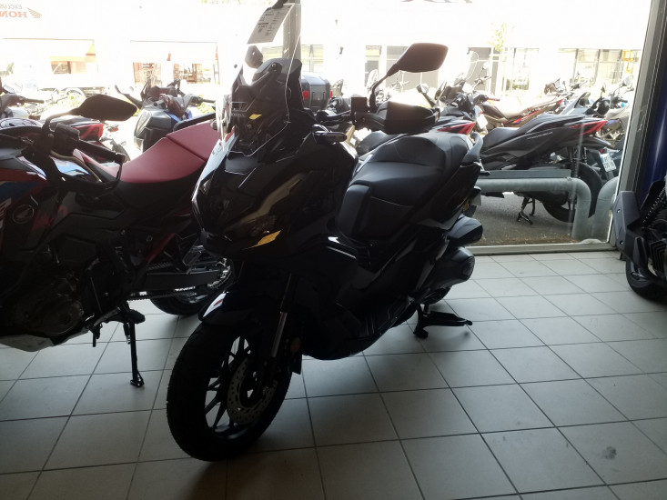 Honda ADV 350 - CHOLET