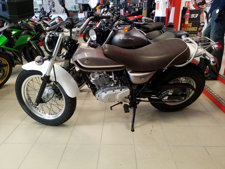 Suzuki 125 van van - CHOLET