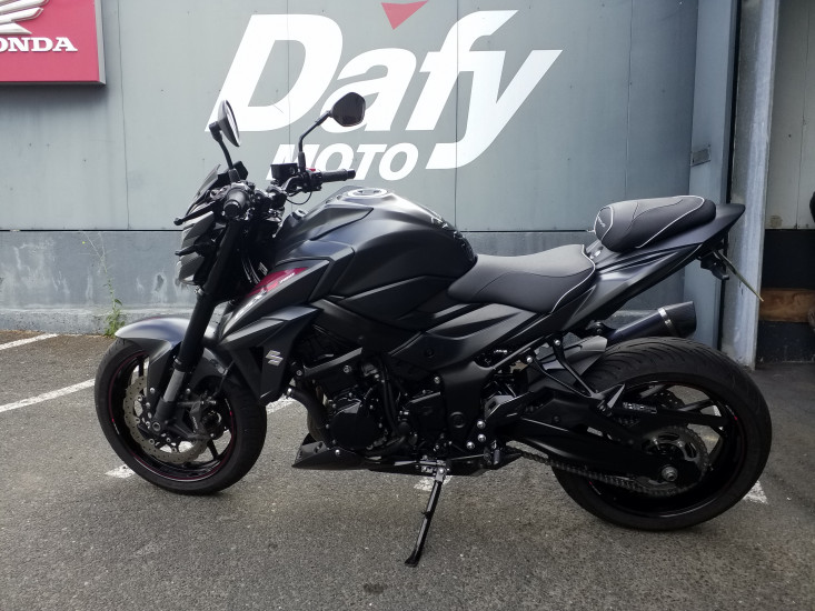 Suzuki 750 gsx s - CHOLET