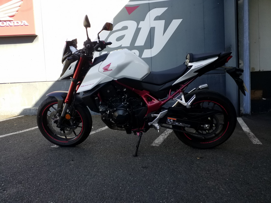 Honda 750 Hornet DYNAMIC MOTO  CHOLET 