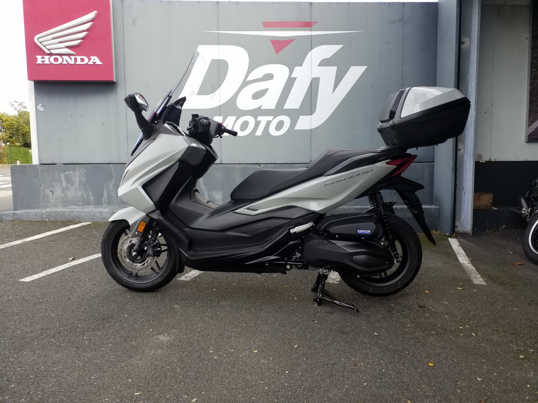 Honda 350 Forza DYNAMIC MOTO  CHOLET 