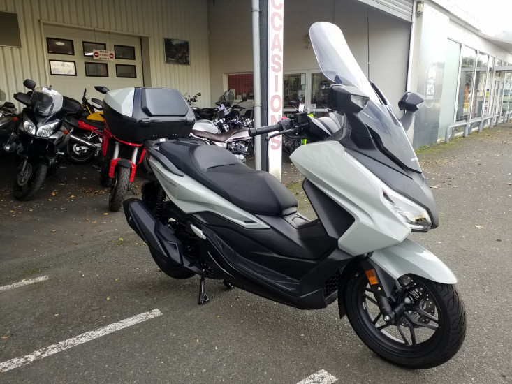 Honda 350 Forza - CHOLET