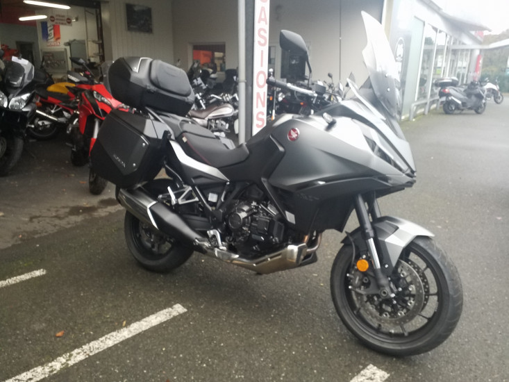 HONDA NT 1100 - CHOLET