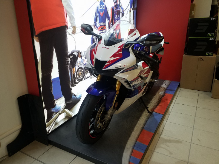 Honda CBR 1000 RR - CHOLET