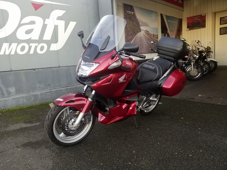 Honda 700 Deauville - CHOLET