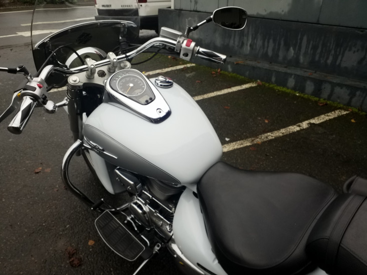 Suzuki 800 intruder - CHOLET