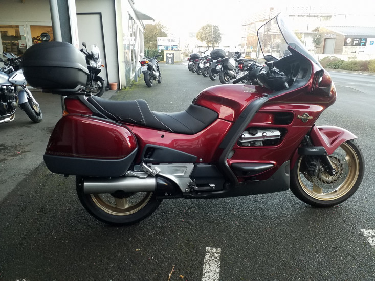 Honda 1100 Pan European - CHOLET