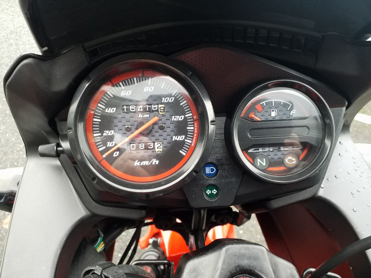 Honda 125 CBF - CHOLET